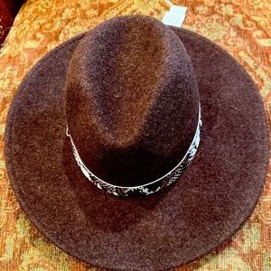 Treasure & Bond NWT brown felt hat